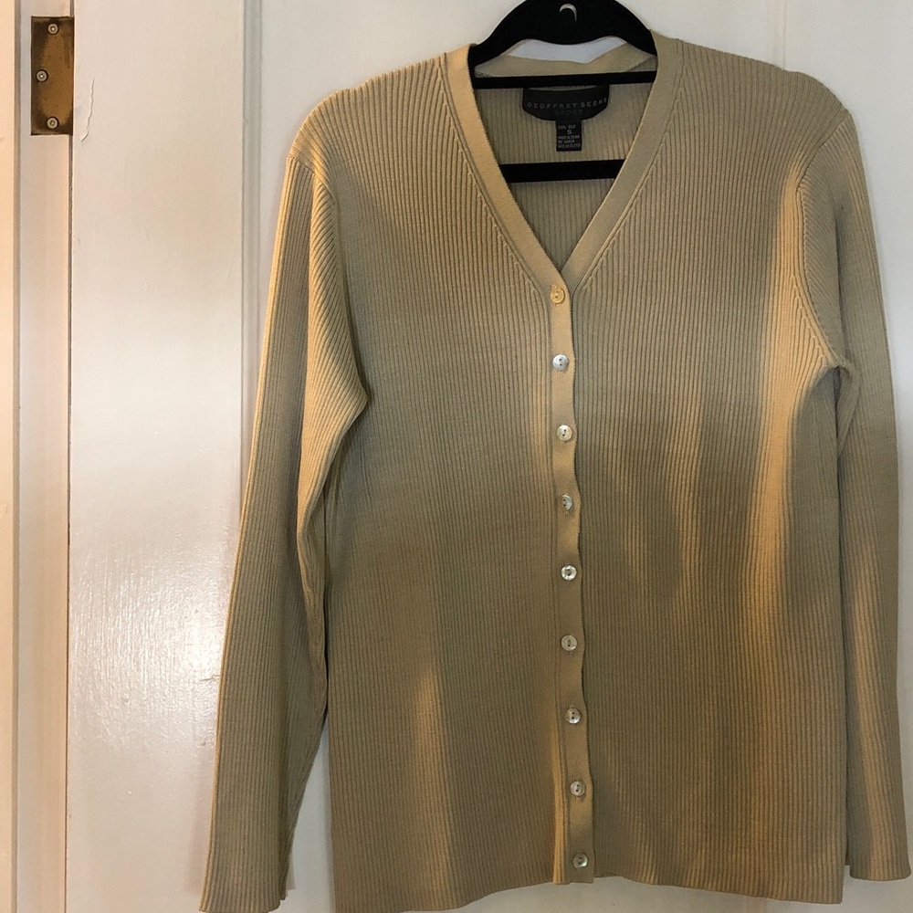 Geoffrey Beene Beige Cardigan Sweater